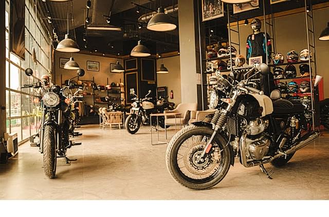 Scooter, bike retail sales down in September at 1.20 mill...